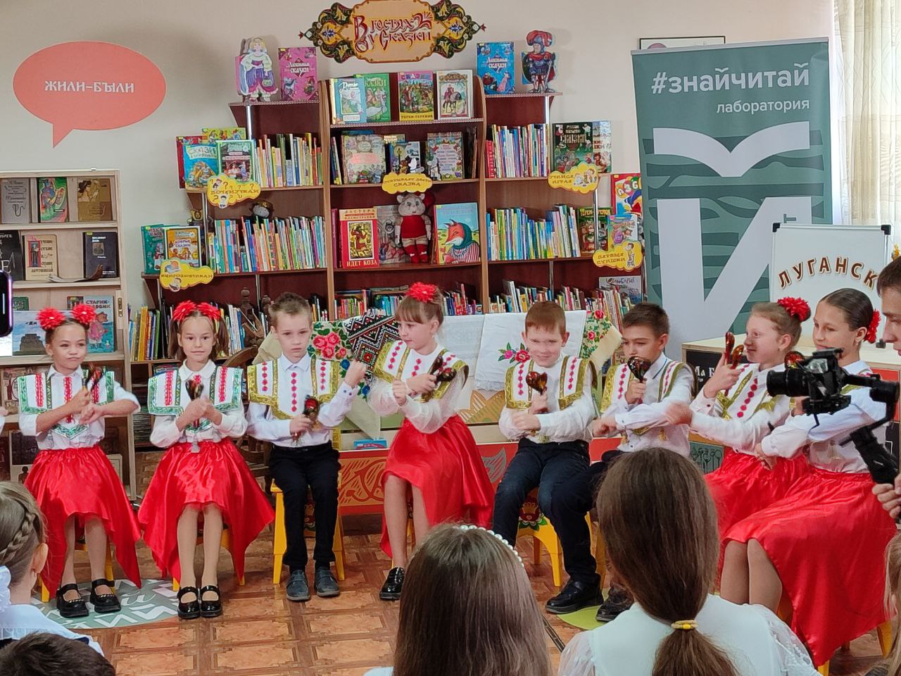 В Донецке и Луганске открылись лаборатории #ЗнайЧитай