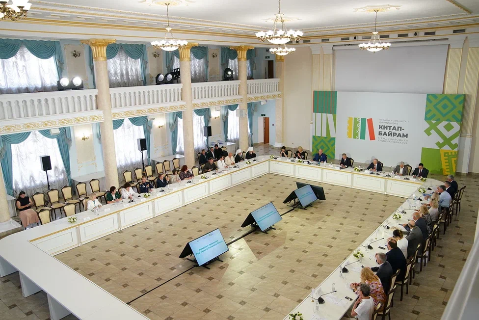 30 мая 2025 состоялось выездное заседание Правления Российского книжного союза