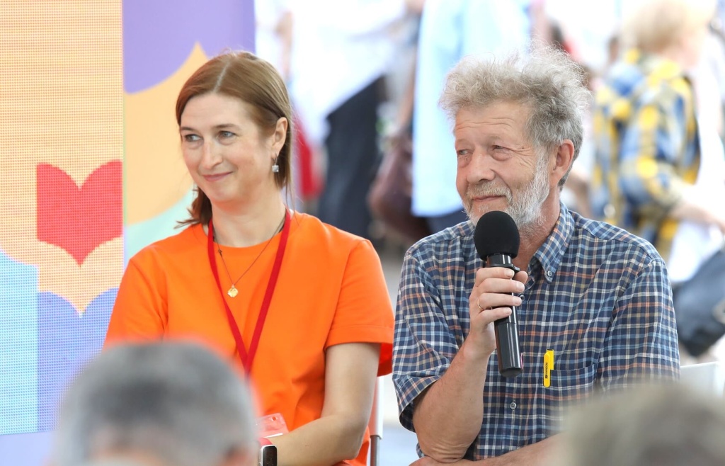 yuliya-astapenko-i-andrej-usachev.jpg yuliya-astapenko-i-andrej-usachev.jpg